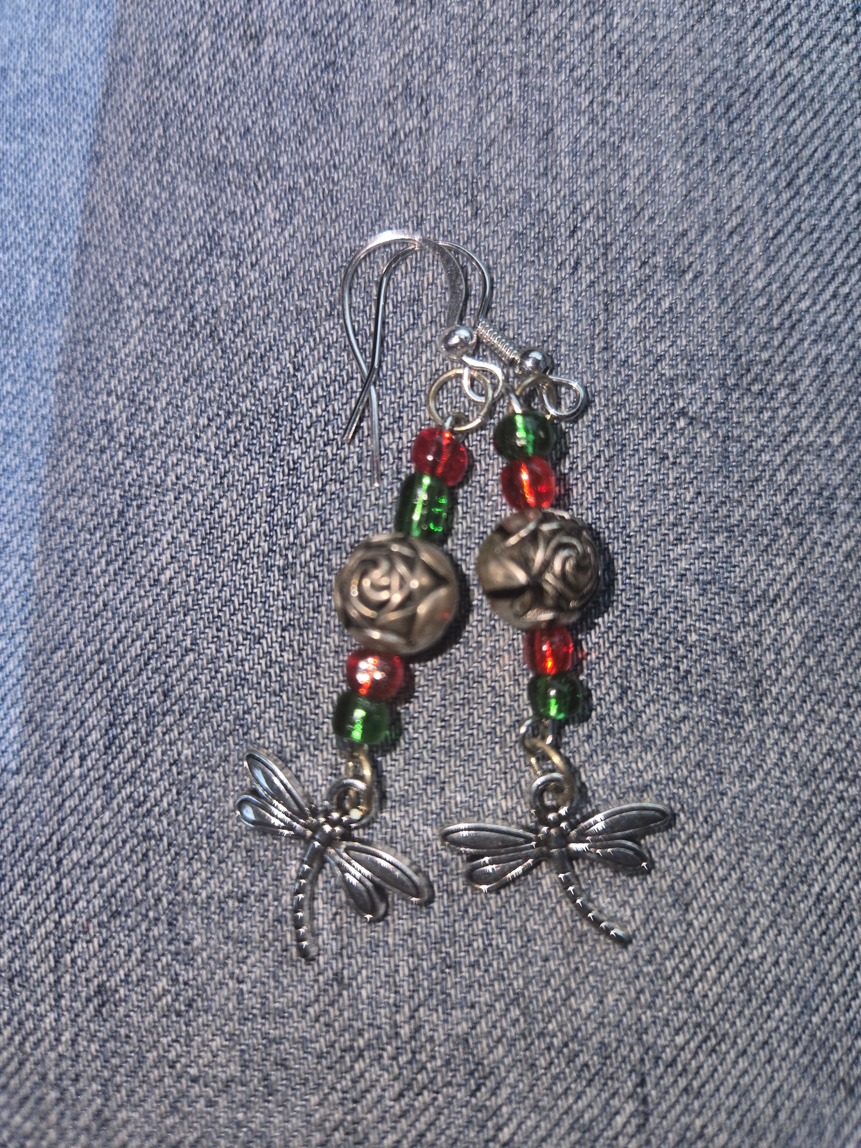 Silver roses and dragonflies